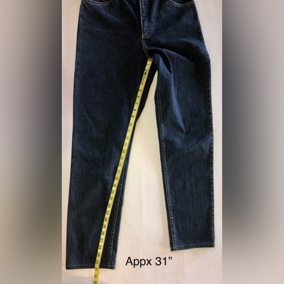 Doncaster High-Rise Straight Leg Jeans (4) - Picture 11 of 13